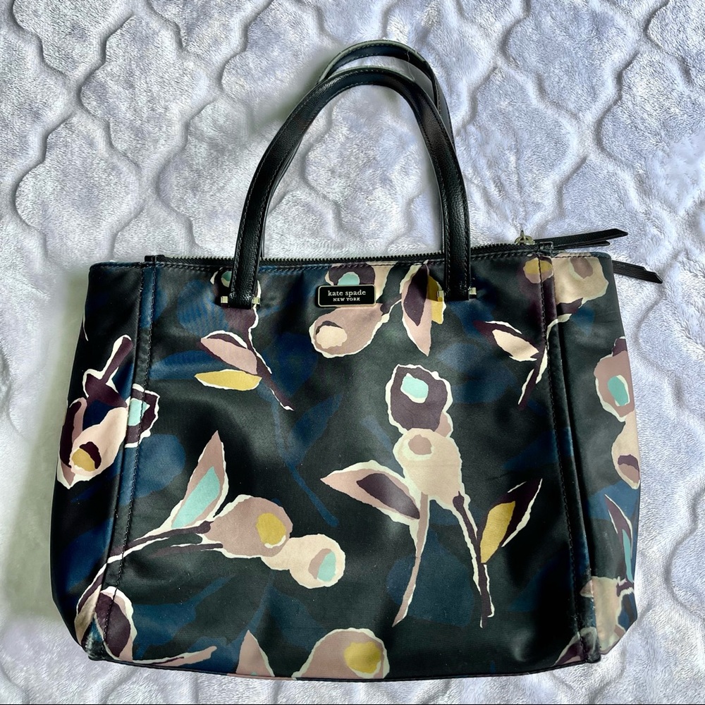 Kate Spade Purse - Picture 2 of 5